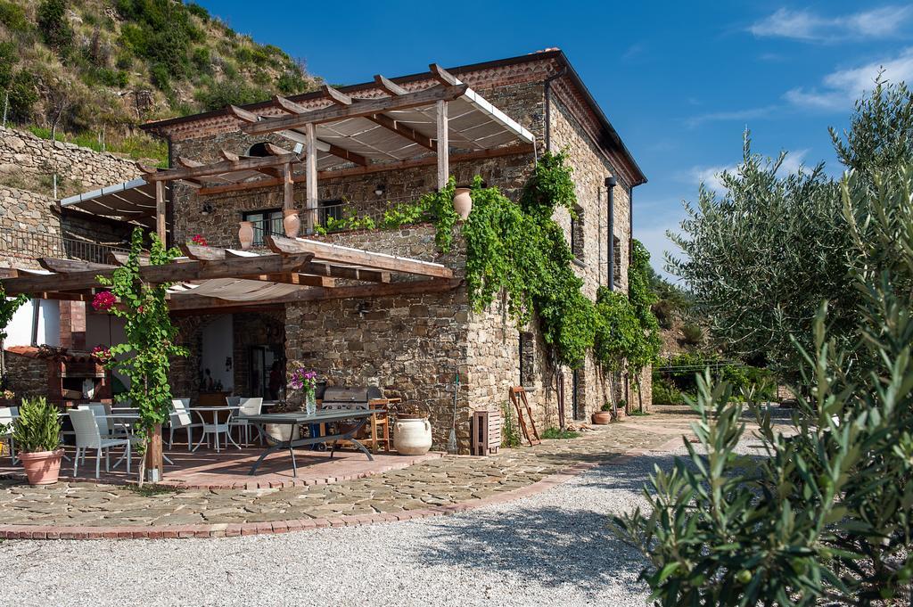 Gasthaus Casale Santa Rosalia San Mauro Cilento Exterior foto